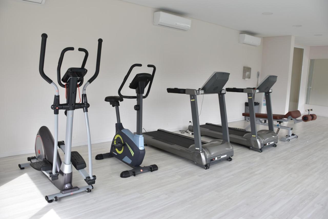 Howard Johnson Pilar Resort Spa & Convention Center Buitenkant foto